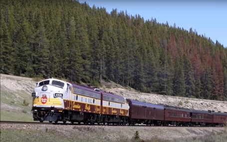 CP E-units pulling a passenger train