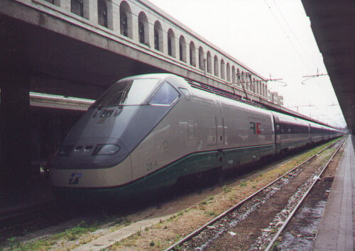 [Italian Eurostar train at Rome's Termini station]