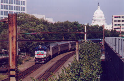 [Conrail Q1413 crosses over Anacostia Bridge]