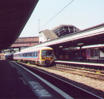 [Paddington commuter platforms] 