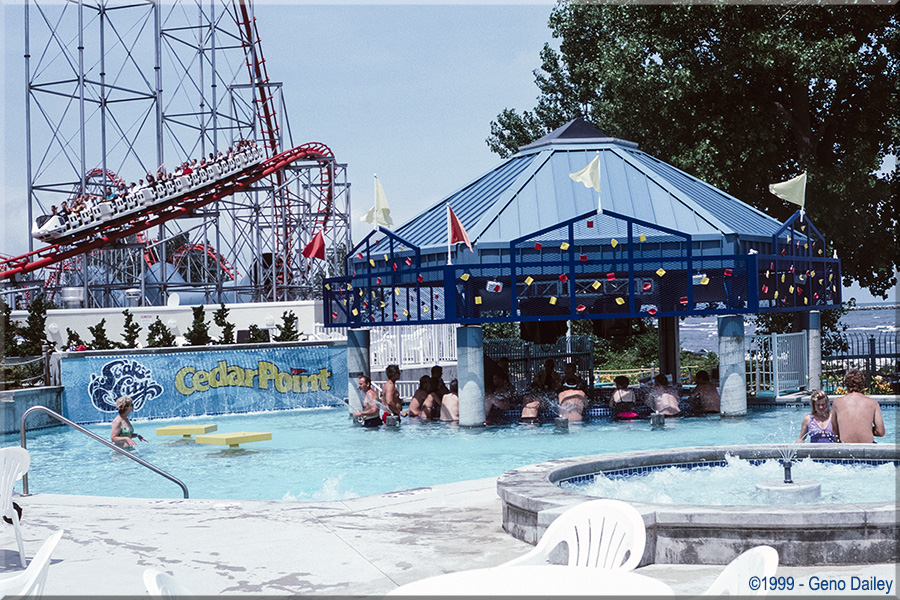 Soak City surrounds a good chunk of the Magnum's trackage. Seen here is