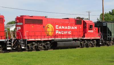 EMD GP38-2