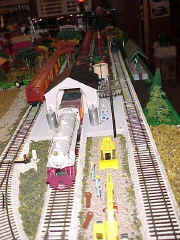 057.jpg (97757 bytes)