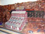 chic14.jpg (112904 bytes)