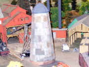 chic28.jpg (96224 bytes)