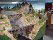 034.jpg (83685 bytes)