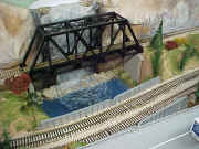 042.jpg (90188 bytes)