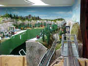 044.jpg (87500 bytes)