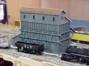 016.jpg (76459 bytes)