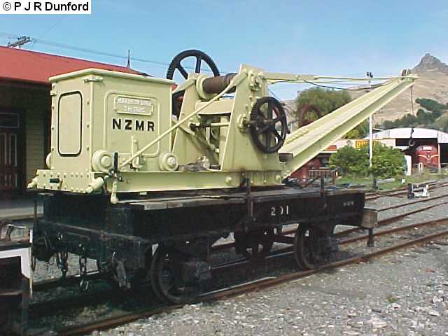 Four wheel handcrane