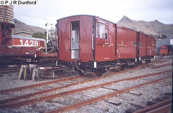 F 79 & F 78 in Moorhouse Yard 6/01