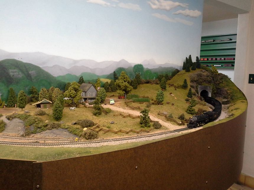 Click to display next picture