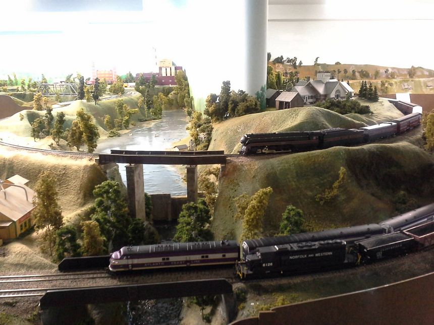 Click to display next picture