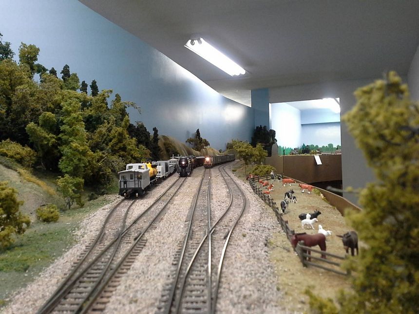 Click to display next picture