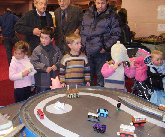Children operate the Thomas layout