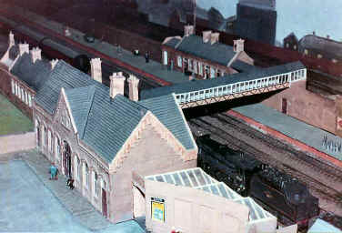 The footbriodge is a distinctive feature of the station.