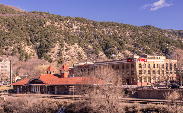 Glenwood Springs station and the Hotel Denver