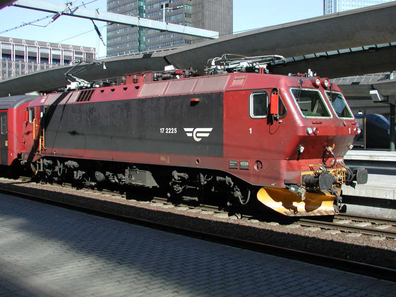 EL 17 2225 Oslo S 190403