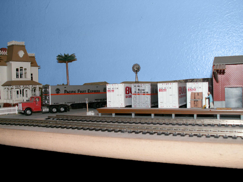 Bud of California and Pacific Fruit Express refrigerated truck trailers 