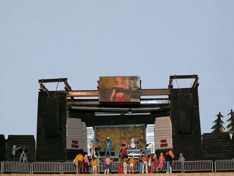 No Doubt Rocks Blockbuster Pavilion Amphitheater San Bernardino