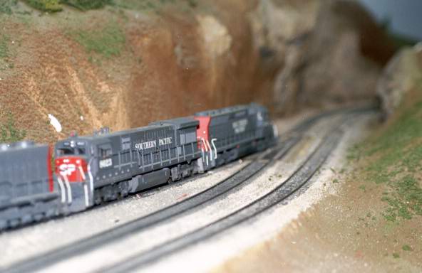 Heading through the cut...