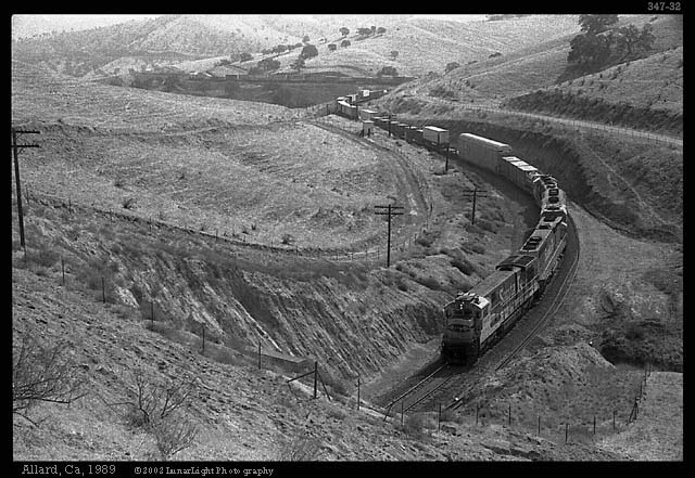 347-32(SantaFeTunnel2)