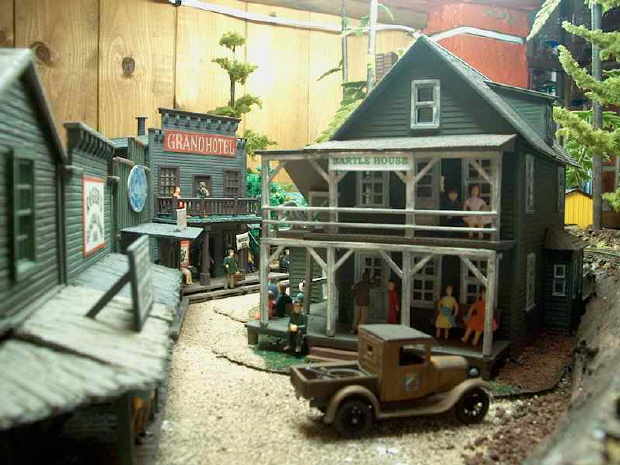 All photos are by and courtesy of Drew Toner. AshCreeklogo748.JPG