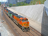 BNSF 5512 South approaches North Portal, Seattle -- June 2007