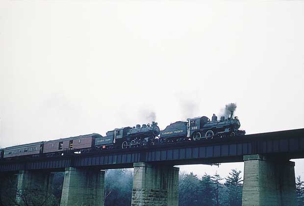 slide6n.jpg - 35915 Bytes