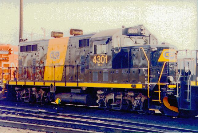 CWR4301frontB.jpg (70501 bytes)