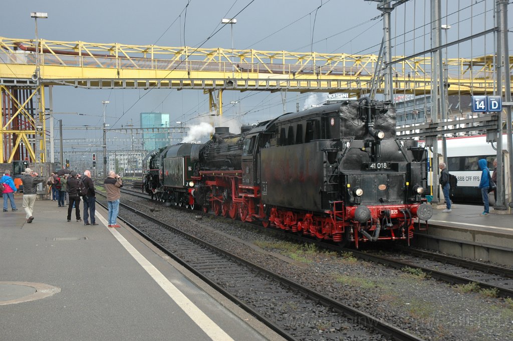 2781-0011-040513.jpg - SNCF 141 R 1244 + DB 41.018 / Zürich HB 4.5.2013