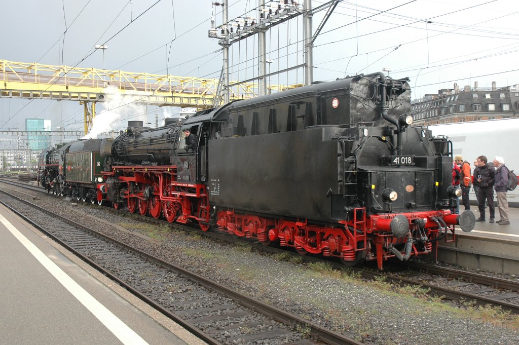 2781-0018-040513.jpg - SNCF 141 R 1244 + DB 41.018 / Zürich HB 4.5.2013