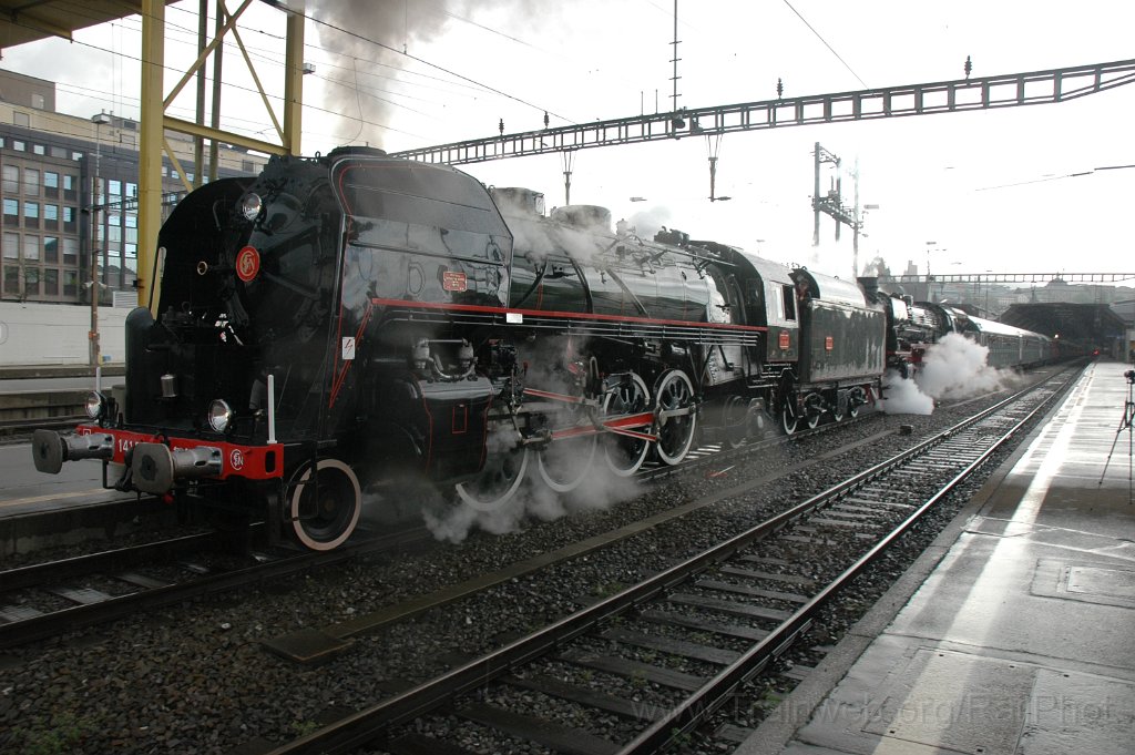 2782-0025-040513.jpg - SNCF 141 R 1244 + DB 41.018 / Zürich HB 4.5.2013