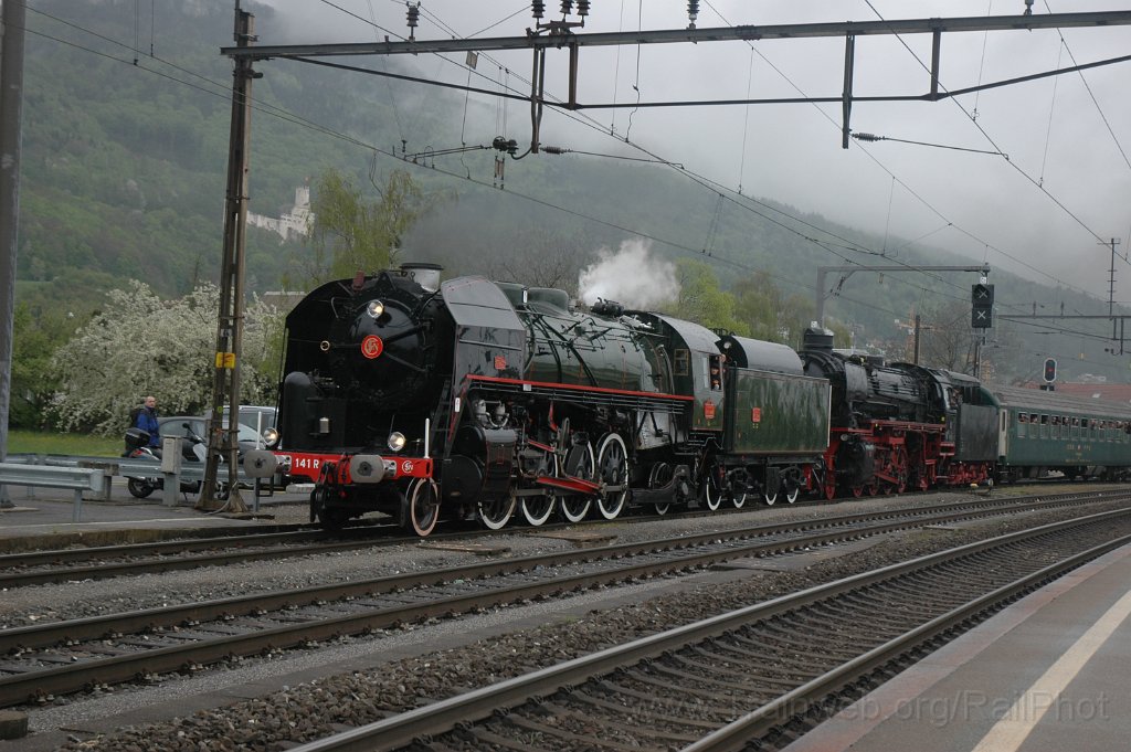 2784-0028-040513.jpg - SNCF 141 R 1244 + DB 41.018 / Oensingen 4.5.2013