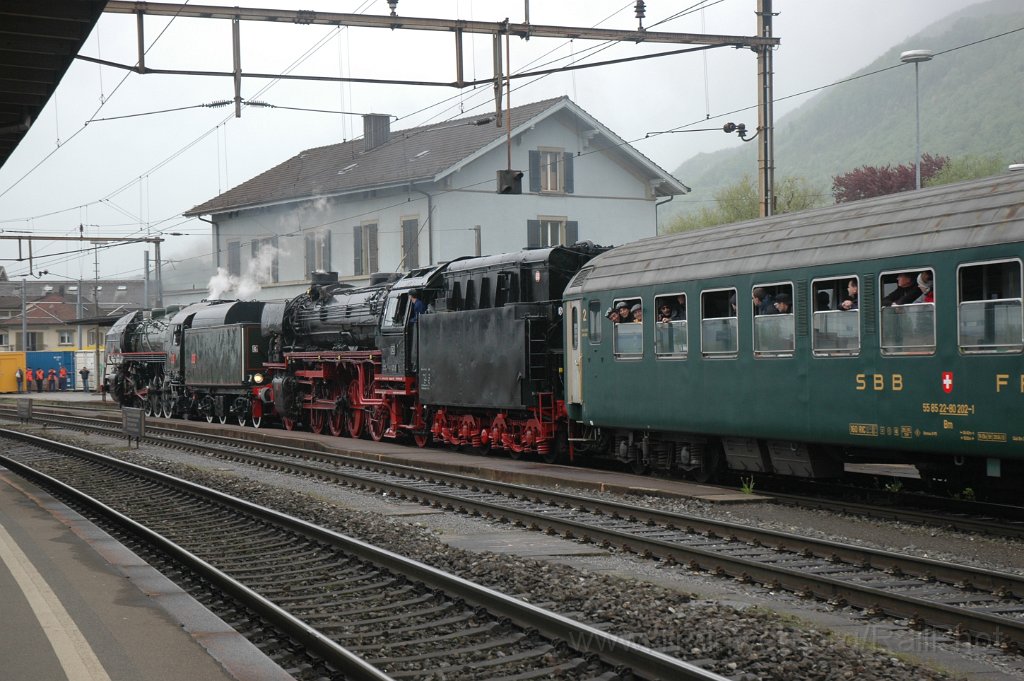 2784-0042-040513.jpg - SNCF 141 R 1244 + DB 41.018 / Oensingen 4.5.2013