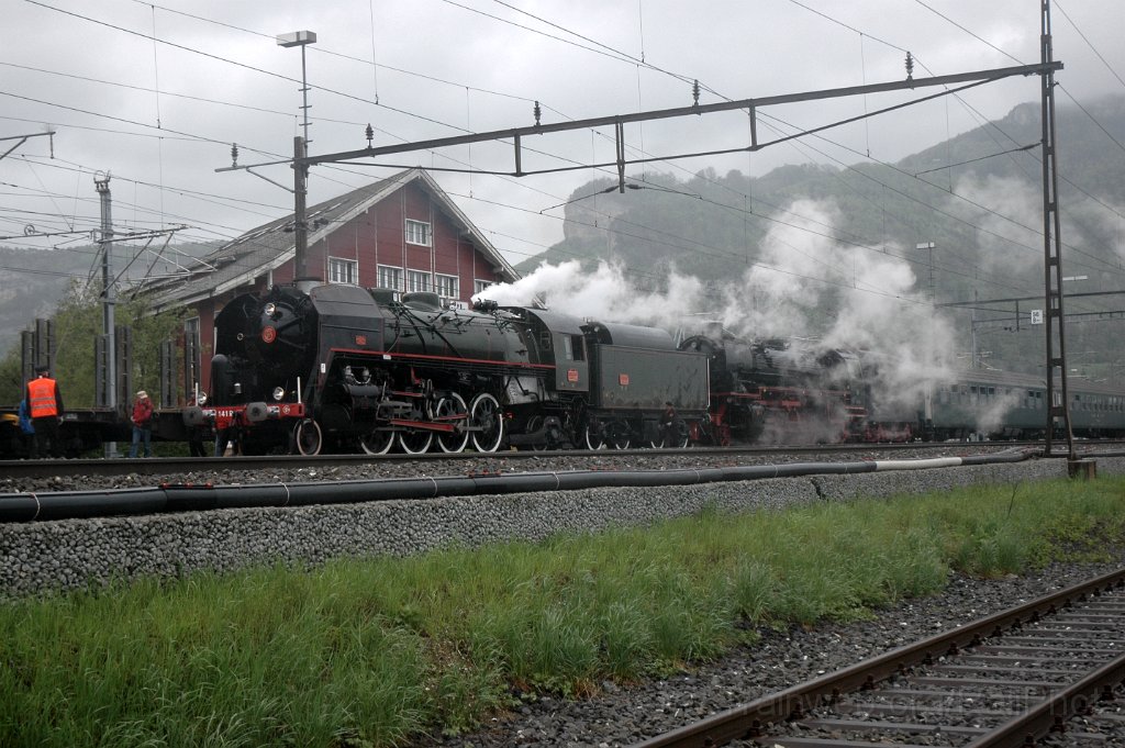 2785-0050-040513.jpg - SNCF 141 R 1244 + DB 41.018 / Oensingen 4.5.2013