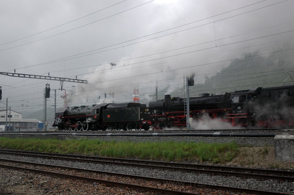 2787-0019-040513.jpg - SNCF 141 R 1244 + DB 41.018 / Oensingen 4.5.2013