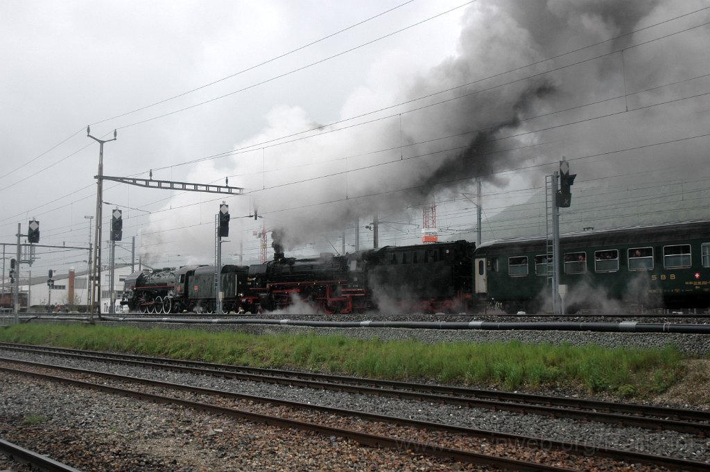 2787-0027-040513.jpg - SNCF 141 R 1244 + DB 41.018 / Oensingen 4.5.2013