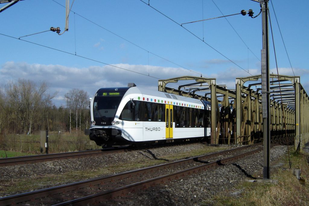 1281-0030-150207.jpg - Thurbo RABe 526.716-6 / Mülheim-Wigoltigen (Thurbrücke) 15.2.2007