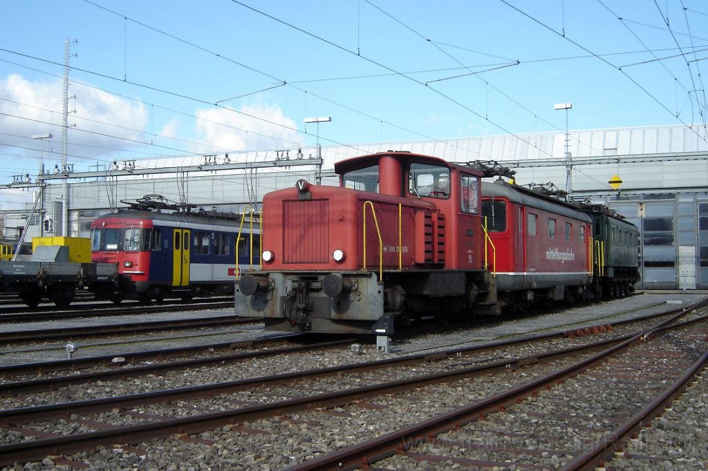 1282-0035-150207.jpg - SBB-CFF Ae 4/7 10950 + Tm IV 8770 + MThB Re 416.627-8 + SBB-CFF RBe 540.026-2 / Oberwinterthur 15.2.2007