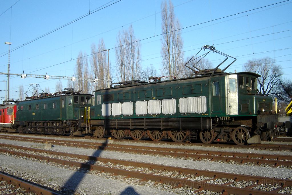 1284-0028-150207.jpg - SBB-CFF Ae 4/7 11010 + Ae 4/7 10950 / Romanshorn 15.2.2007