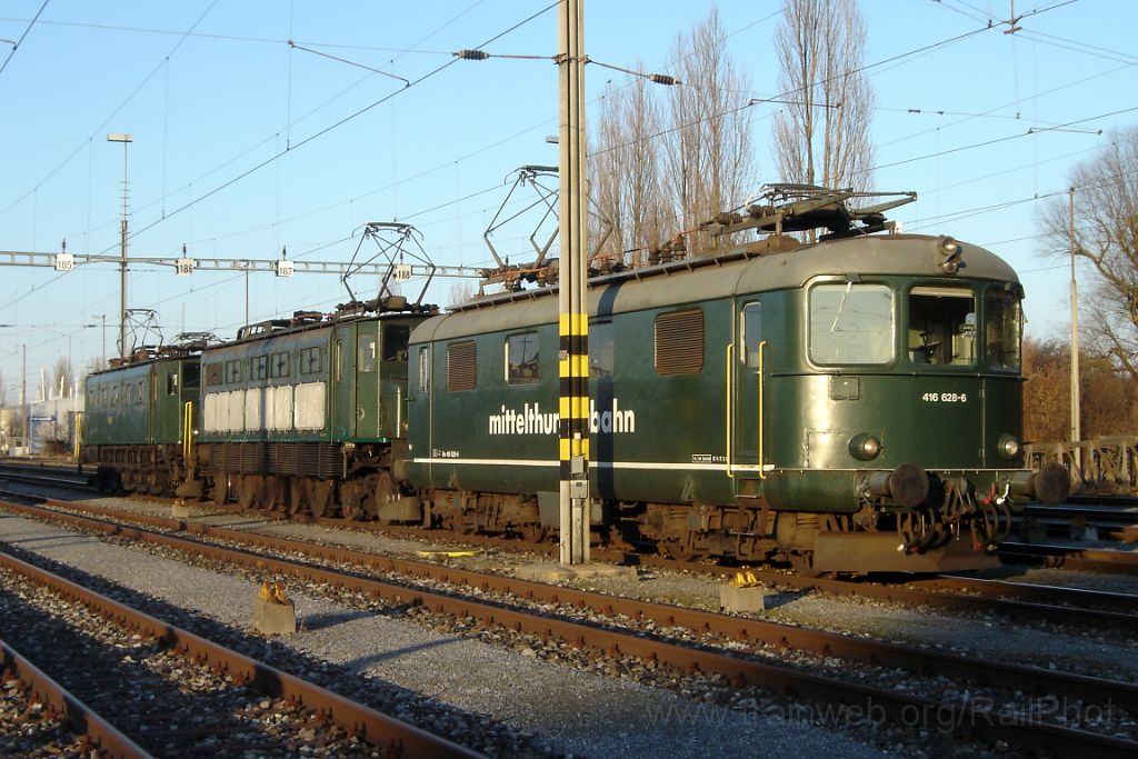 1285-0032-150207.jpg - MThB Re 416.628-6 + SBB-CFF Ae 4/7 11010 + Ae 4/7 10950 / Romanshorn 15.2.2007