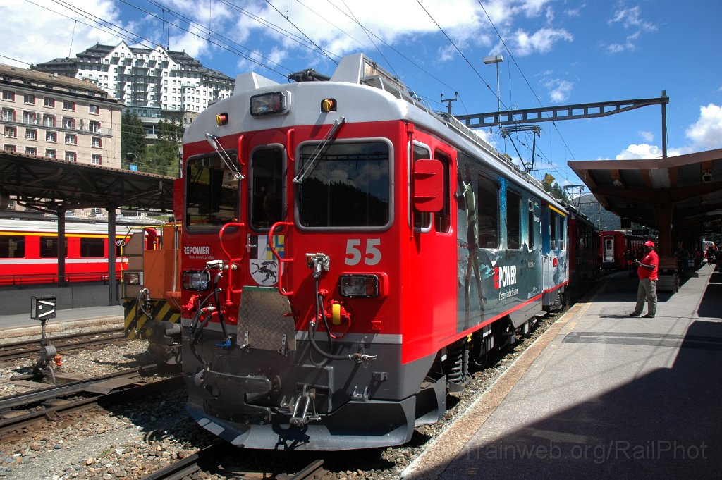 2527-0037-290712.jpg - RhB ABe 4/4''' 55 «Diavolezza» + ABe 4/4''' 52 «Brusio» / St.Moritz 29.7.2012