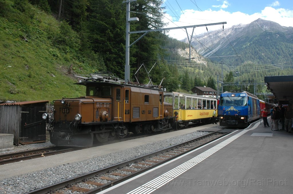 2531-0030-290712.jpg - RhB Ge 6/6' 415 + Ge 4/4''' 652 «Obervaz» / Bergün 29.7.2012