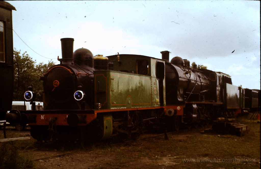 0006-0013s.jpg - CFTVD 030 T 1658 "Couillet" + SNCF 1-140 C 27 / Sentheim 25.5.1978