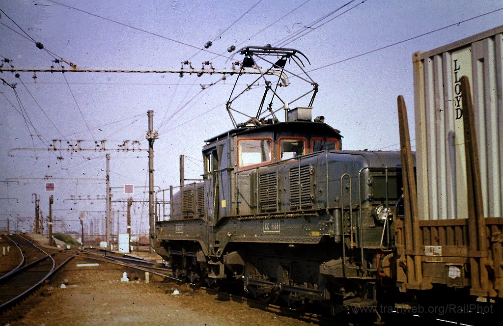 0047-0027tp.jpg - SNCF CC 1109 / St.Pierre-des-Corps 10.8.1981