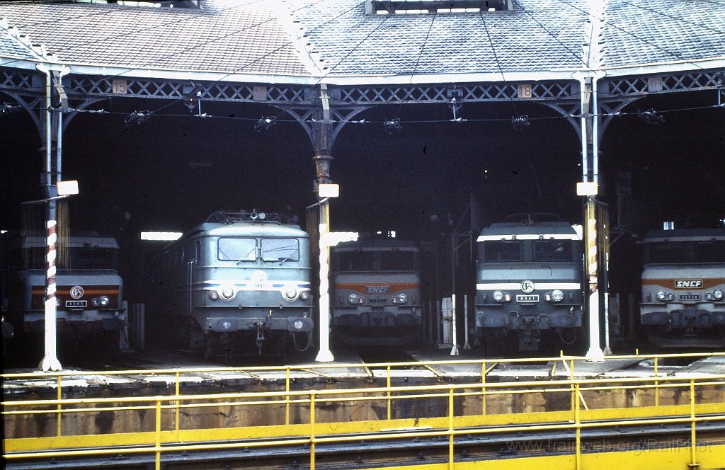 0142-0036.jpg - SNCF CC 6541 + CC 7116 / Lyon-Mouche 18.7.1987