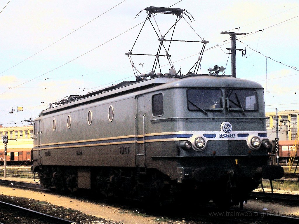 0143-0018tp.jpg - SNCF CC 7124 / Lyon-Mouche 18.7.1987