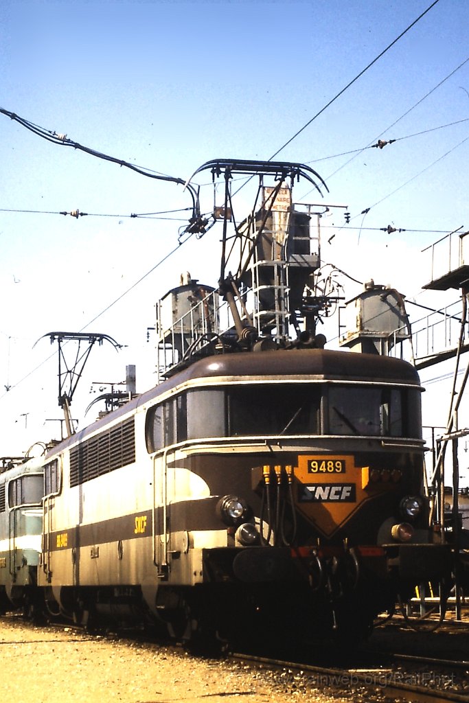 0143-0028tp.jpg - SNCF BB 9489 / Lyon-Mouche 18.7.1987
