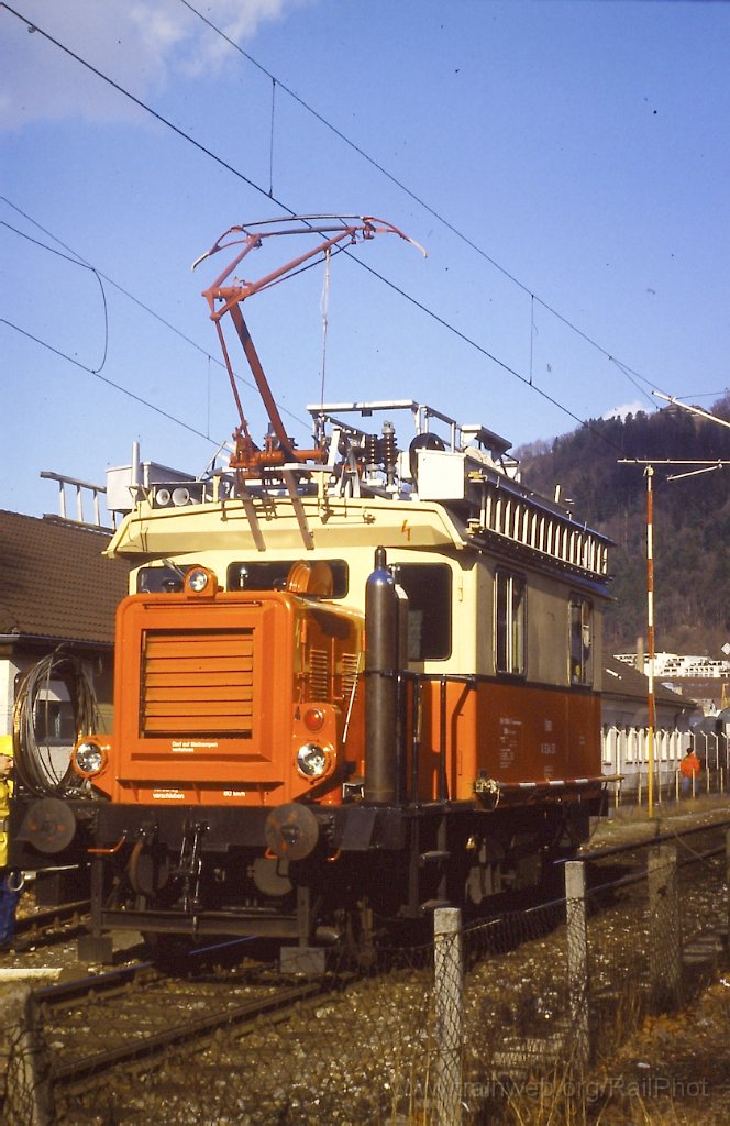 0161-0026s.jpg - ÖBB X534.53 / Bregenz Hafen 13.2.1988